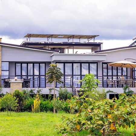 Tufaha Resort 纳纽基 外观 照片